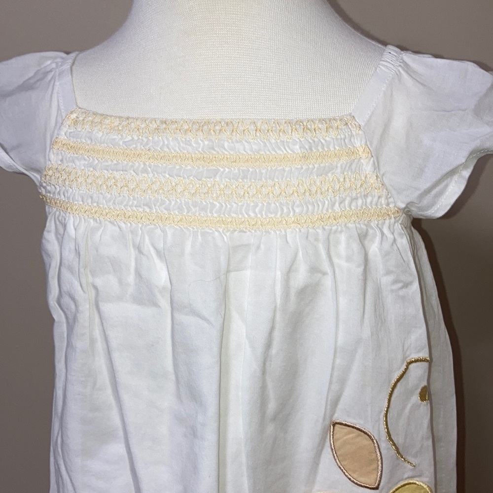 5/$20 Gap 18-24 month smocked sundress - Picture 2 of 6